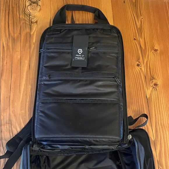 WANDRD PRVKE 21 V2 in Wasatch Green, EUC! - Picture 5 of 11